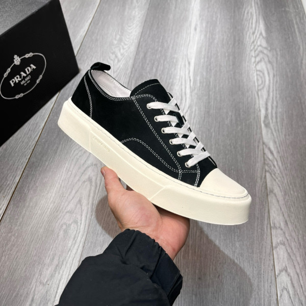 プラダ靴 PRADA 2025新作 スニーカー
