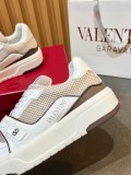 ヴァレンティノ靴 VALENTINO 2025新作 スニーカー