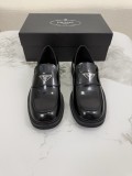 プラダ靴 PRADA 2025新作 カジュアルシューズ