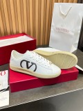 ヴァレンティノ靴 VALENTINO 2025新作 スニーカー