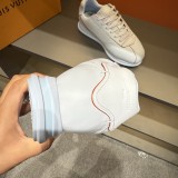 ルイヴィトン靴 LOUIS VUITTON 2025新作 スニーカー