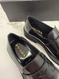 プラダ靴 PRADA 2025新作 カジュアルシューズ