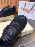 ヴァレンティノ靴 VALENTINO 2025新作 スニーカー