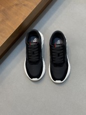 グッチ靴 GUCCI 2025新作 カジュアルシューズ
