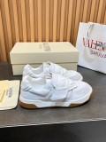 ヴァレンティノ靴 VALENTINO 2025新作 スニーカー