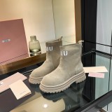 ミュウミュウ靴 Miu Miu 2025新作 スノーシューズ