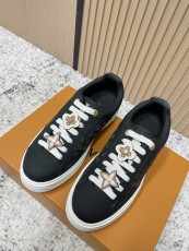 ルイヴィトン靴 LOUIS VUITTON 2025新作 スニーカー