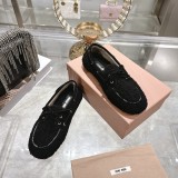 ミュウミュウ靴 Miu Miu 2025新作 カジュアルシューズ