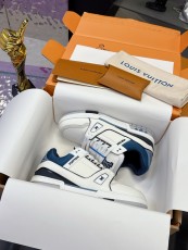 ルイヴィトン靴 LOUIS VUITTON 2025新作 スニーカー