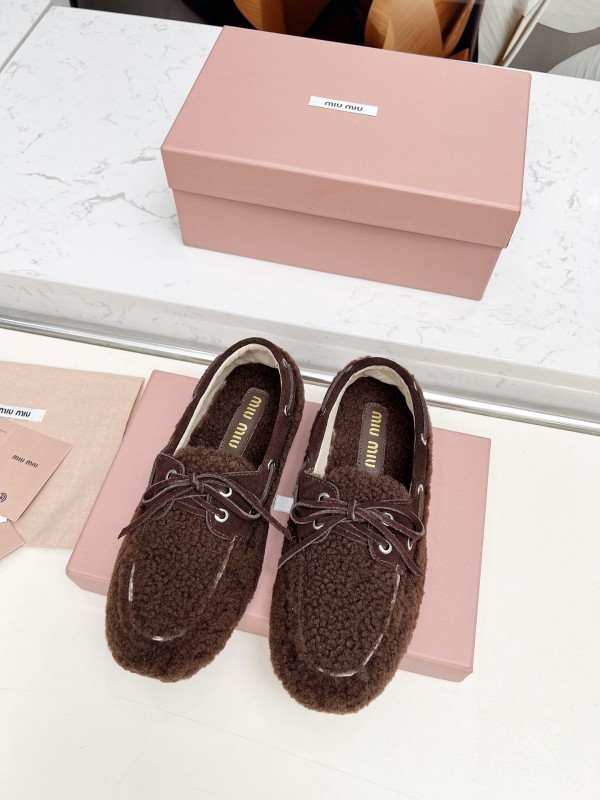 ミュウミュウ靴 Miu Miu 2025新作 ローファー