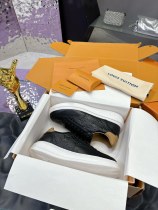 ルイヴィトン靴 LOUIS VUITTON 2025新作 スニーカー