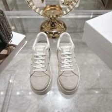 ディオール靴 DIOR 2025新作 カジュアルシューズ