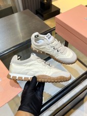 ミュウミュウ靴 Miu Miu 2025新作 スニーカー