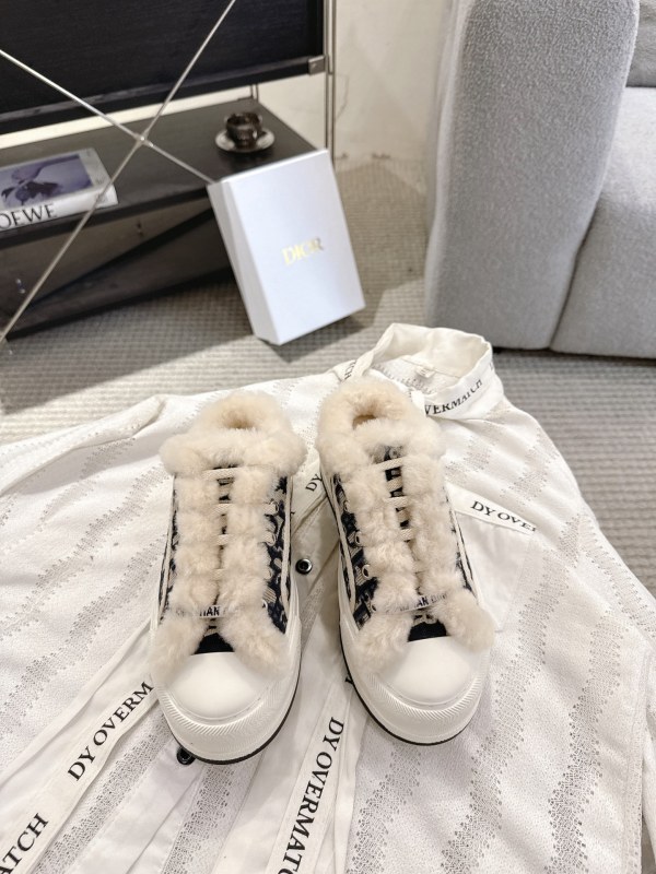 ディオール靴 DIOR 2025新作 スニーカー
