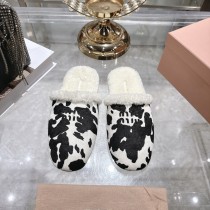 ミュウミュウ靴 Miu Miu 2025新作 ミュール ミュウミュウ靴 Miu Miu 2025新作 ミュール