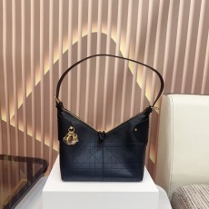 ディオールバッグ DIOR 2025新作 ショルダーバッグ