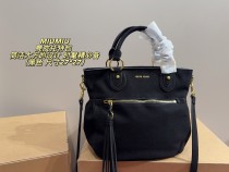 ミュウミュウバッグ Miu Miu 2025新作 トートバッグ