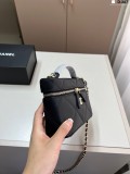 シャネルバッグ CHANEL 2025新作 スリングバッグ