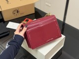 サンローランバッグ Yves Saint Laurent 2025新作 ショルダーバッグ