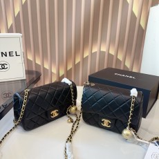 シャネルバッグ CHANEL 2025新作 チェーンバッグ