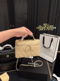 シャネルバッグ CHANEL 2025新作 ハンドバッグ
