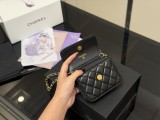 シャネルバッグ CHANEL 2025新作 ハンドバッグ