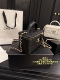 シャネルバッグ CHANEL 2025新作 チェーンバッグ