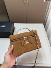 シャネルバッグ CHANEL 2025新作 スリングバッグ