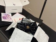 シャネルバッグ CHANEL 2025新作 チェーンバッグ