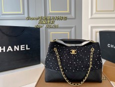 シャネルバッグ CHANEL 2025新作 トートバッグ
