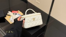 シャネルバッグ CHANEL 2025新作 チェーンバッグ