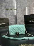 シャネルバッグ CHANEL 2025新作 チェーンバッグ