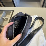 プラダバッグ PRADA 2025新作 スリングバッグ