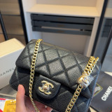 シャネルバッグ CHANEL 2025新作 チェーンバッグ