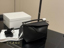 ロエベバッグ LOEWE 2025新作 スリングバッグ