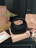 ミュウミュウバッグ Miu Miu 2025新作 ハンドバッグ