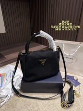 プラダバッグ PRADA 2025新作 バケットバッグ