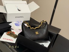 シャネルバッグ CHANEL 2025新作 ショルダーバッグ
