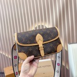 ルイヴィトンバッグ LOUIS VUITTON 2025新作 ショルダーバッグ