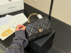 シャネルバッグ CHANEL 2025新作 ハンドバッグ