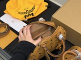 エムシーエムバッグ MCM 2025新作 スリングバッグ