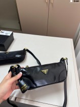 プラダバッグ PRADA 2025新作 ショルダーバッグ