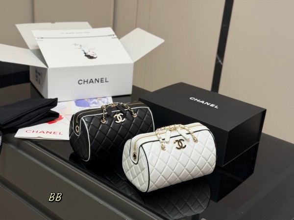 シャネルバッグ CHANEL 2025新作 チェーンバッグ