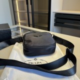 プラダバッグ PRADA 2025新作 スリングバッグ