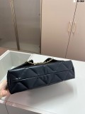シャネルバッグ CHANEL 2025新作 チェーンバッグ