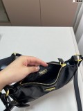 プラダバッグ PRADA 2025新作 ショルダーバッグ