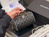 シャネルバッグ CHANEL 2025新作 チェーンバッグ