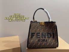 フェンディバッグ FENDI 2025新作 トートバッグ