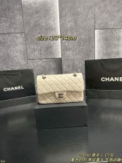 シャネルバッグ CHANEL 2025新作 チェーンバッグ