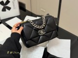 シャネルバッグ CHANEL 2025新作 チェーンバッグ